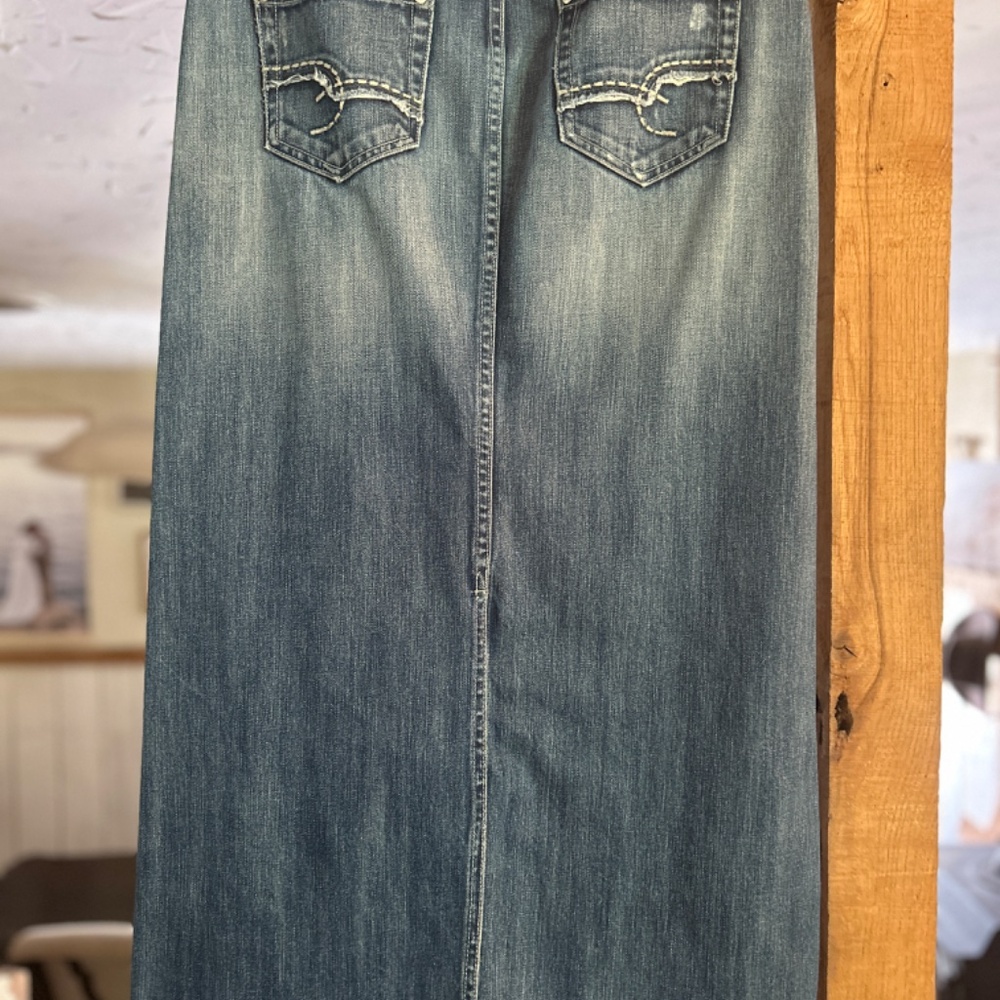 Maurice’s 7/8 Denim Jean Skirt - Picture 2 of 2